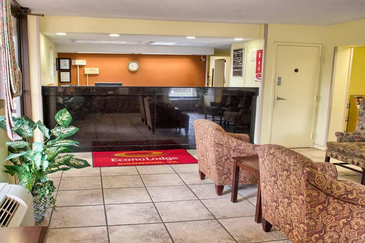 Econo Lodge Richmond Extérieur photo