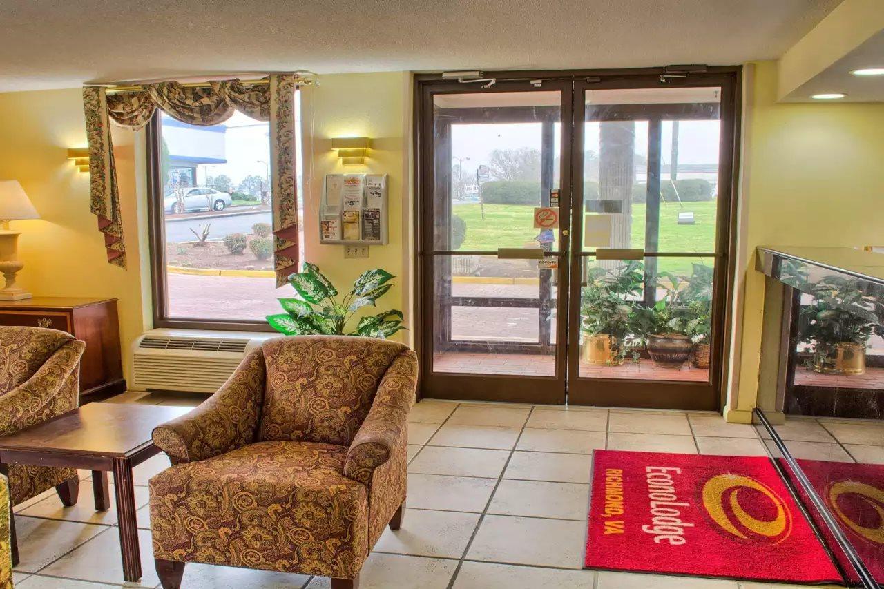 Econo Lodge Richmond Extérieur photo