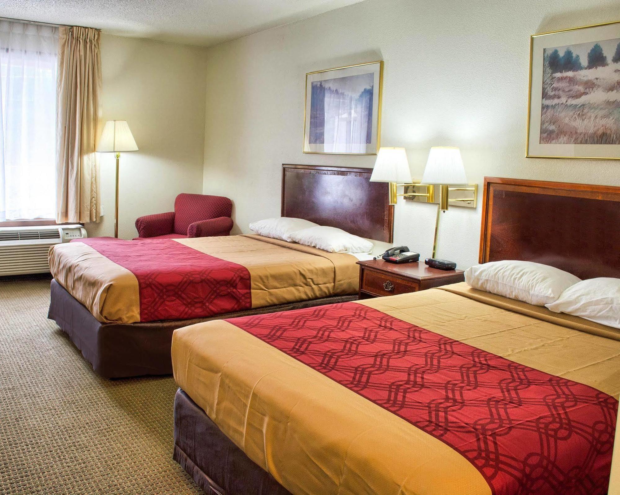 Econo Lodge Richmond Extérieur photo